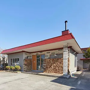 https://haku-hostel-and-cafe-bar.hokkaidohotelsjapan.com